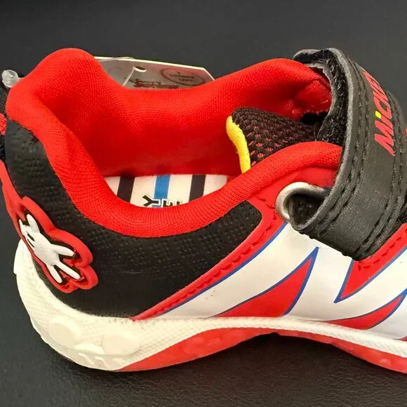 Disney Mickey Mouse Light Up Sneakers TODDLER BOY SIZE 12 NEW - Picture 7 of 10